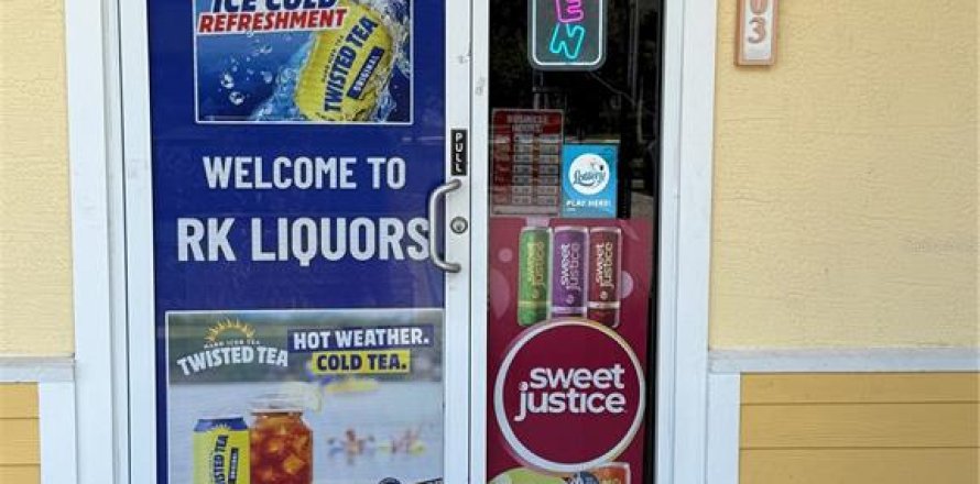 Коммерческая недвижимость в Порт-Оранж, Флорида 232.26м2 № 2423678