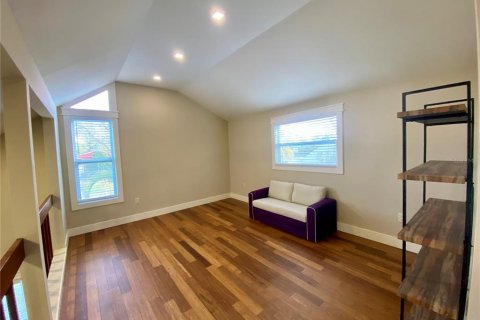 Villa ou maison à louer à Sarasota, Floride: 3 chambres, 118.54 m2 № 2388678 - photo 18