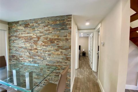 Villa ou maison à louer à Sarasota, Floride: 3 chambres, 118.54 m2 № 2388678 - photo 7