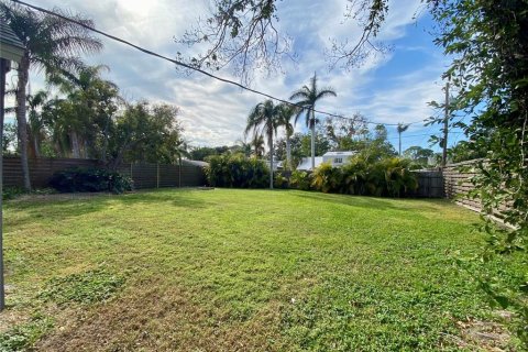Villa ou maison à louer à Sarasota, Floride: 3 chambres, 118.54 m2 № 2388678 - photo 28