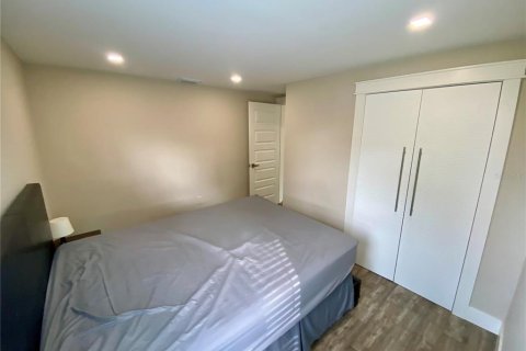 Villa ou maison à louer à Sarasota, Floride: 3 chambres, 118.54 m2 № 2388678 - photo 13