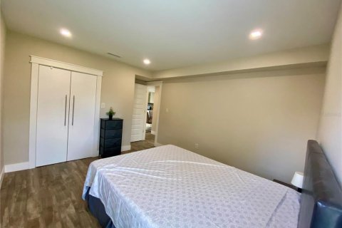 Villa ou maison à louer à Sarasota, Floride: 3 chambres, 118.54 m2 № 2388678 - photo 16