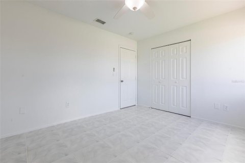 House in North Port, Florida 3 bedrooms, 122.54 sq.m. № 1901040 - photo 20
