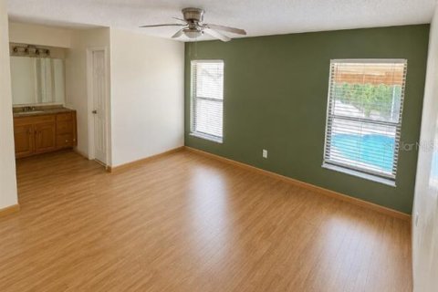 House in Deltona, Florida 3 bedrooms, 144 sq.m. № 2313447 - photo 11