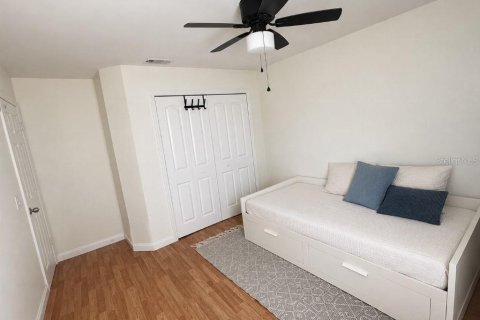 House in Deltona, Florida 3 bedrooms, 144 sq.m. № 2313447 - photo 16