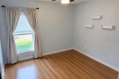 House in Deltona, Florida 3 bedrooms, 144 sq.m. № 2313447 - photo 21