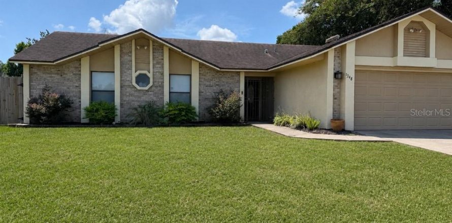 House in Deltona, Florida 3 bedrooms, 144 sq.m. № 2313447