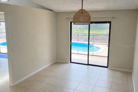 House in Deltona, Florida 3 bedrooms, 144 sq.m. № 2313447 - photo 8