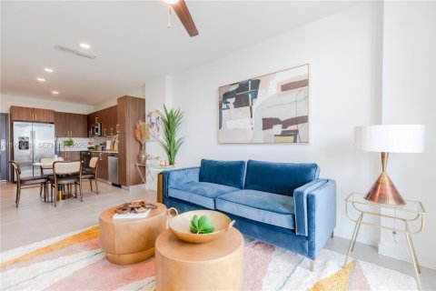 House in Miami, Florida 2 bedrooms № 1986948 - photo 8