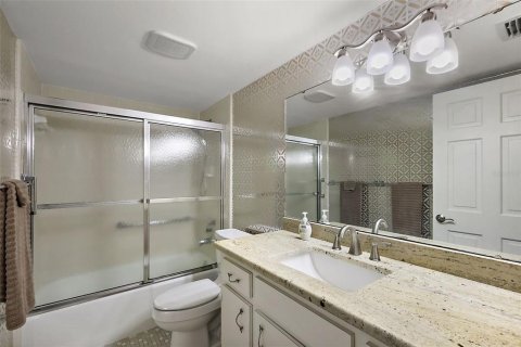 Condominio en venta en Mount Dora, Florida, 3 dormitorios, 216.56 m2 № 1574904 - foto 5