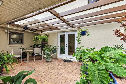 Condominio en venta en Mount Dora, Florida, 3 dormitorios, 216.56 m2 № 1574904 - foto 2