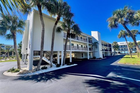 Condo in Englewood, Florida, 2 bedrooms  № 2431092 - photo 3