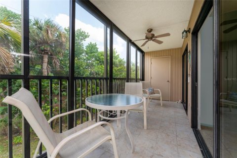Condo in Englewood, Florida, 2 bedrooms  № 2431092 - photo 6