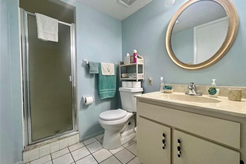 Condo in Englewood, Florida, 2 bedrooms  № 2431092 - photo 18