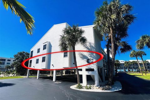 Condo in Englewood, Florida, 2 bedrooms  № 2431092 - photo 26