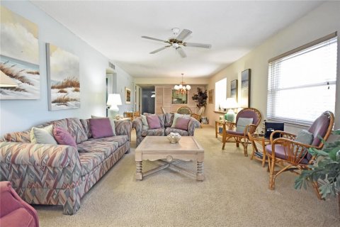Condo in Englewood, Florida, 2 bedrooms  № 2431092 - photo 8