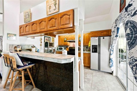 Купить виллу или дом в Норт-Порт, Флорида 5 комнат, 123.65м2, № 2359077 - фото 18