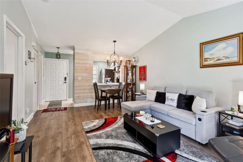 Condo in Dunedin, Florida, 1 bedroom  № 1846337 - photo 23