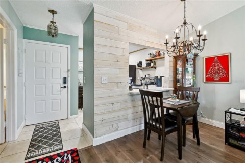 Condo in Dunedin, Florida, 1 bedroom  № 1846337 - photo 19