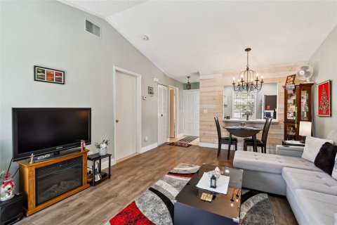 Condo in Dunedin, Florida, 1 bedroom  № 1846337 - photo 24