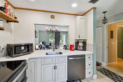 Condo in Dunedin, Florida, 1 bedroom  № 1846337 - photo 14