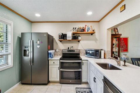 Condo in Dunedin, Florida, 1 bedroom  № 1846337 - photo 11