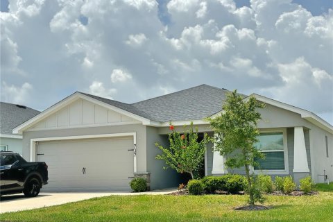 House in Polk City, Florida 4 bedrooms, 166.02 sq.m. № 2240013 - photo 2