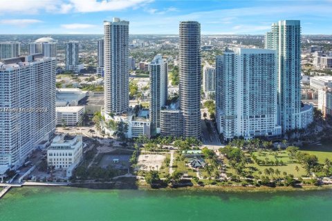 Copropriété à vendre à Miami, Floride: 2 chambres, 95.78 m2 № 1949035 - photo 2