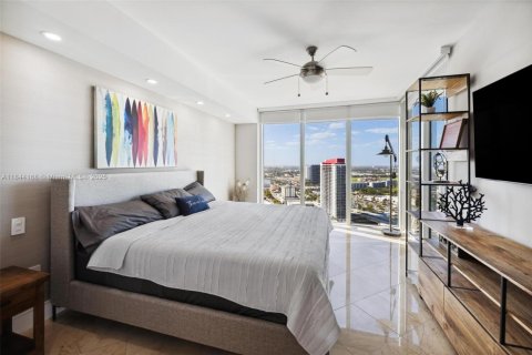 Condominio en alquiler en Hallandale Beach, Florida, 3 dormitorios, 145.95 m2 № 1888935 - foto 20