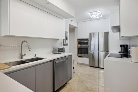 Condominio en alquiler en Hallandale Beach, Florida, 3 dormitorios, 145.95 m2 № 1888935 - foto 19