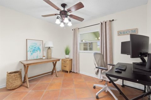 Villa ou maison à vendre à Oldsmar, Floride: 4 chambres, 152.17 m2 № 1826730 - photo 12