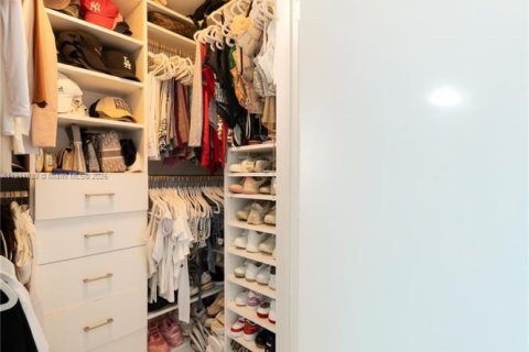 Condominio en alquiler en Miami, Florida, 2 dormitorios, 121.98 m2 № 1967186 - foto 7