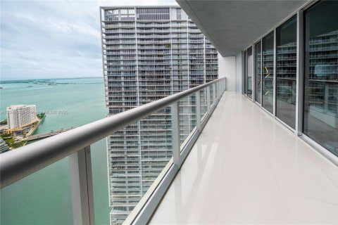 Condominio en alquiler en Miami, Florida, 2 dormitorios, 121.98 m2 № 1967186 - foto 2