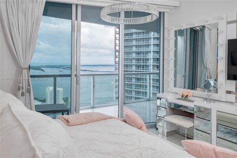 Condominio en alquiler en Miami, Florida, 2 dormitorios, 121.98 m2 № 1967186 - foto 4