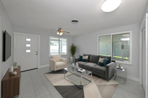 House in Venice, Florida 3 bedrooms, 156.82 sq.m. № 2101822 - photo 10