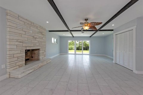 House in Venice, Florida 3 bedrooms, 156.82 sq.m. № 2101822 - photo 5