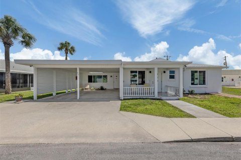House in Venice, Florida 3 bedrooms, 156.82 sq.m. № 2101822 - photo 21