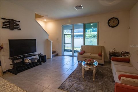 Townhouse in Wesley Chapel, Florida 3 bedrooms, 155.43 sq.m. № 1658285 - photo 24