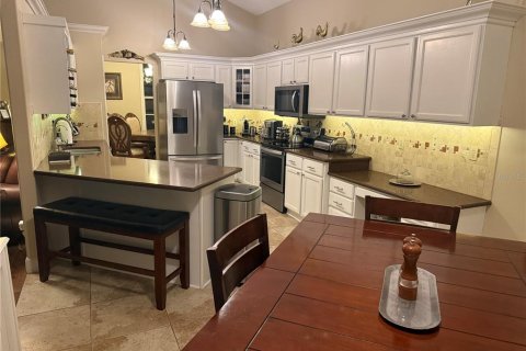 Villa ou maison à vendre à Chuluota, Floride: 4 chambres, 191.66 m2 № 2416356 - photo 7