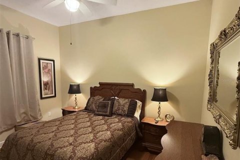 Villa ou maison à vendre à Chuluota, Floride: 4 chambres, 191.66 m2 № 2416356 - photo 14