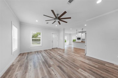 Casa en venta en Port Charlotte, Florida, 3 dormitorios, 144.93 m2 № 1919050 - foto 11