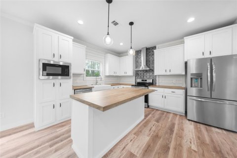 Casa en venta en Port Charlotte, Florida, 3 dormitorios, 144.93 m2 № 1919050 - foto 5