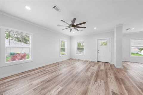 Casa en venta en Port Charlotte, Florida, 3 dormitorios, 144.93 m2 № 1919050 - foto 12