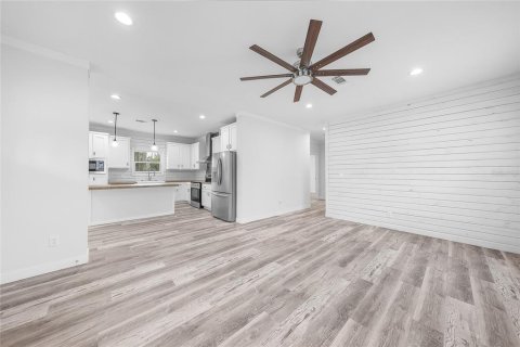 Casa en venta en Port Charlotte, Florida, 3 dormitorios, 144.93 m2 № 1919050 - foto 13