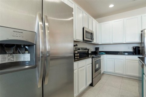 Villa ou maison à vendre à Kissimmee, Floride: 8 chambres, 353.49 m2 № 2347113 - photo 11