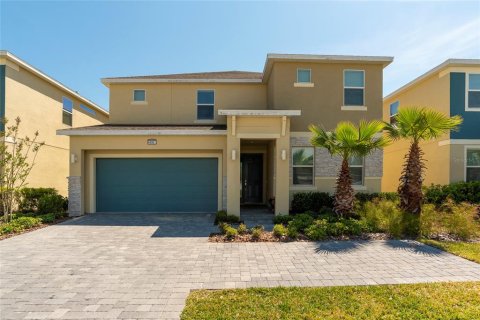 Casa en Kissimmee, Florida 8 dormitorios, 353.49 m2 № 2347113