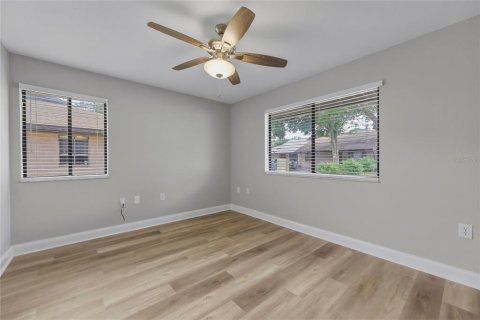 Townhouse in Titusville, Florida 3 bedrooms, 95.69 sq.m. № 2157529 - photo 25
