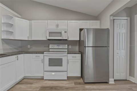 Townhouse in Titusville, Florida 3 bedrooms, 95.69 sq.m. № 2157529 - photo 17