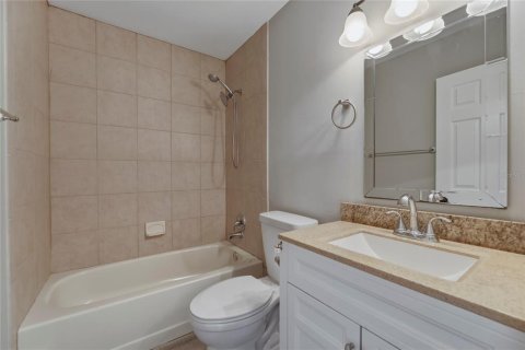 Townhouse in Titusville, Florida 3 bedrooms, 95.69 sq.m. № 2157529 - photo 4