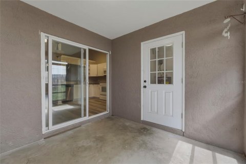 Townhouse in Titusville, Florida 3 bedrooms, 95.69 sq.m. № 2157529 - photo 23